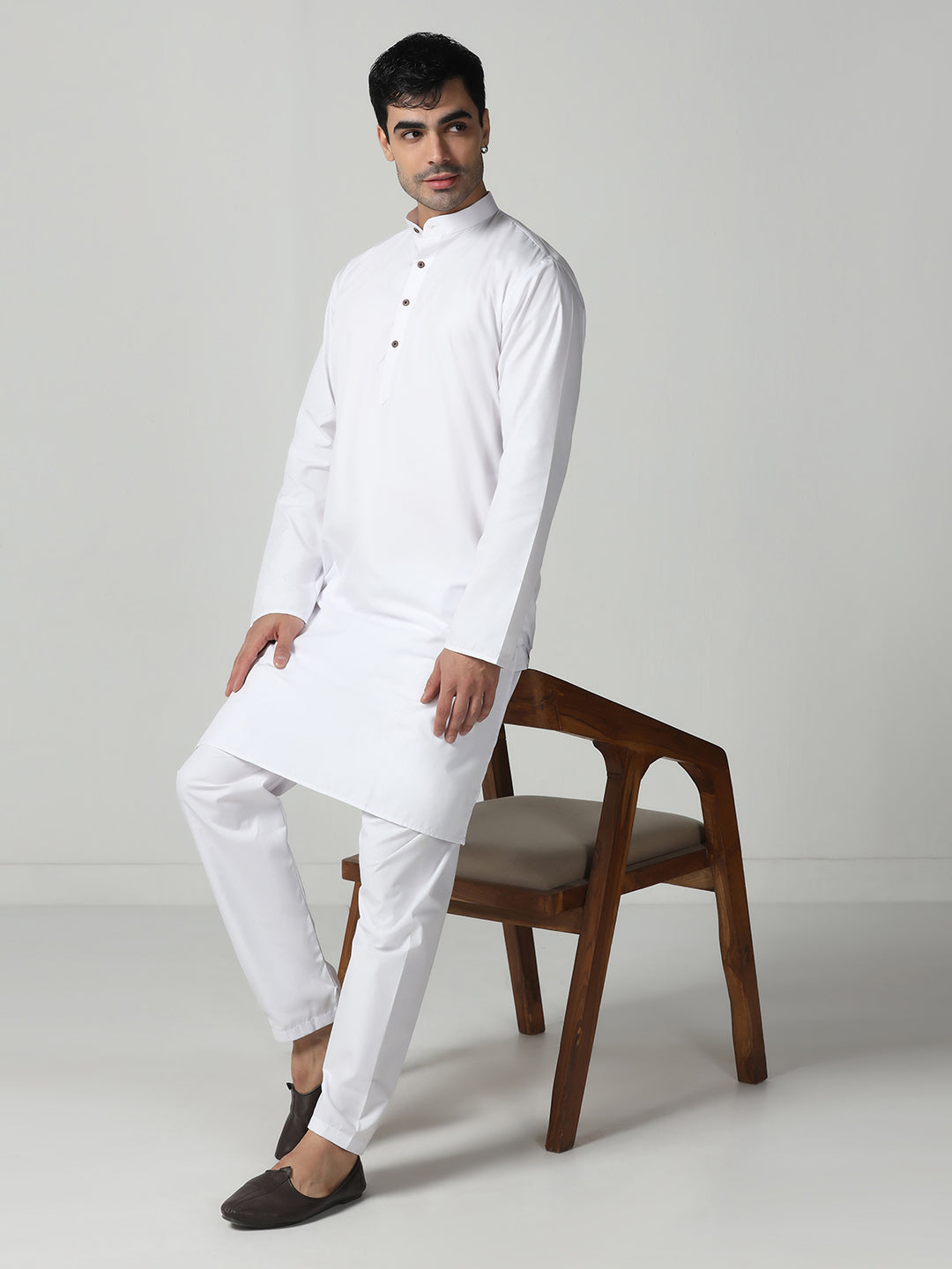 Men White Kurta Set
