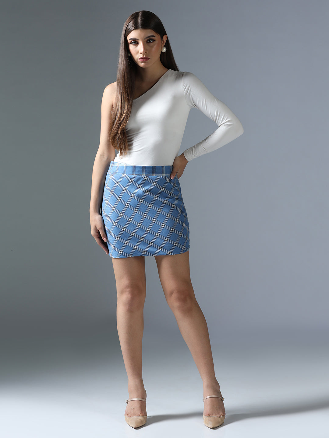 Women Blue Checked Mini Skirt - Tahvo India