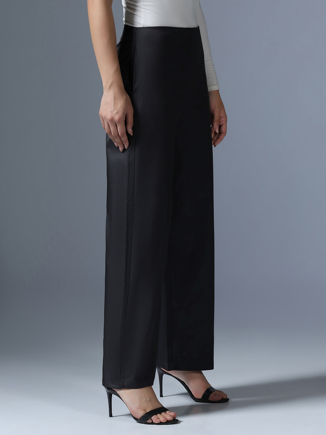 Women Black Side Zip Trouser