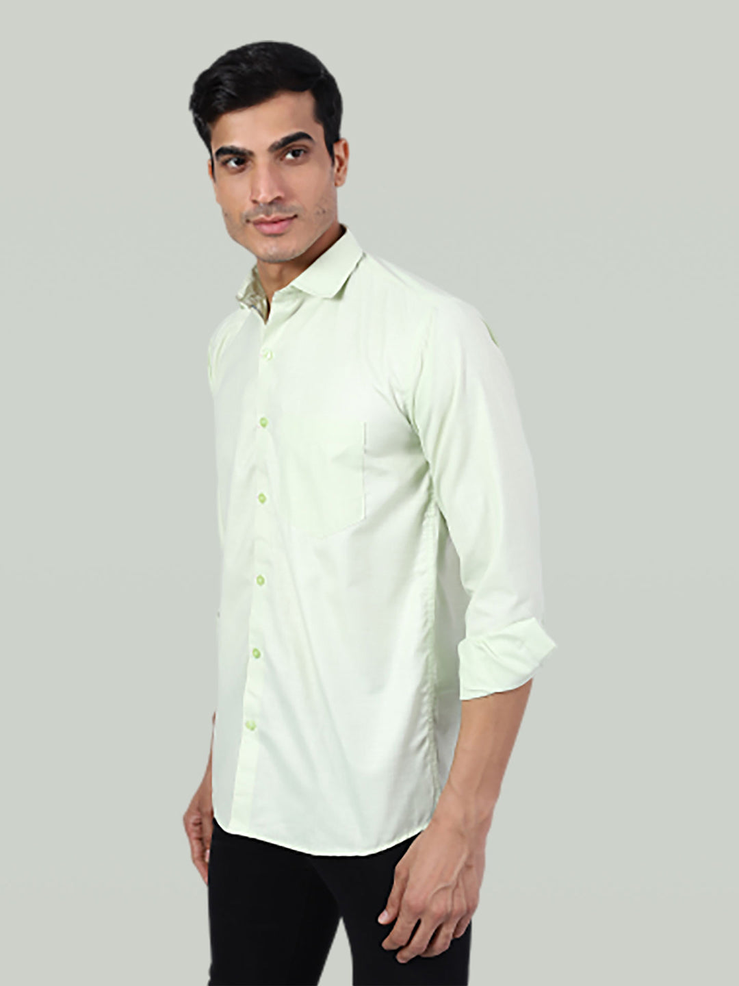 Men Green Solid Shirt - Tahvo India