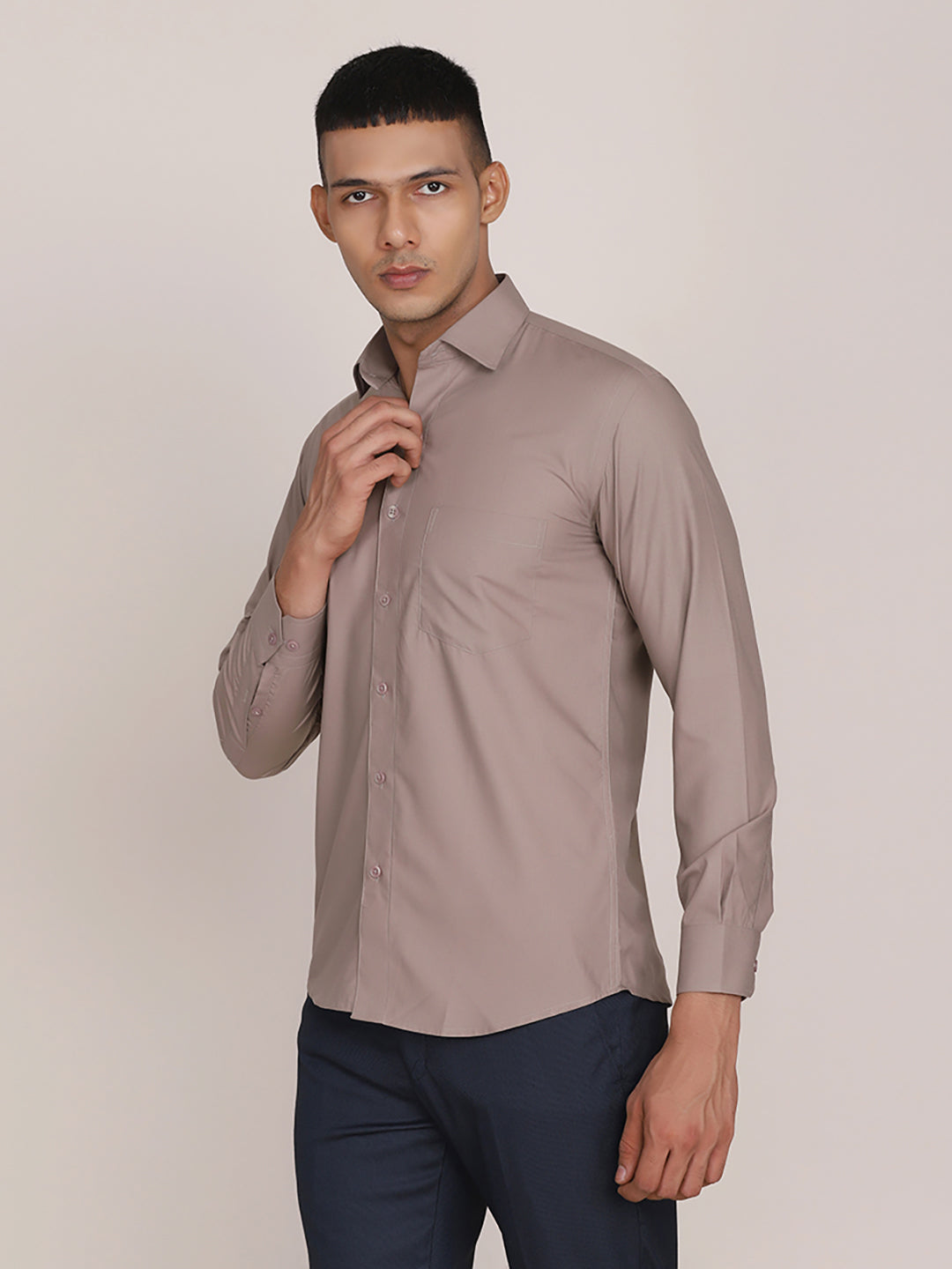Men Brown Formal Solid Shirt - Tahvo India