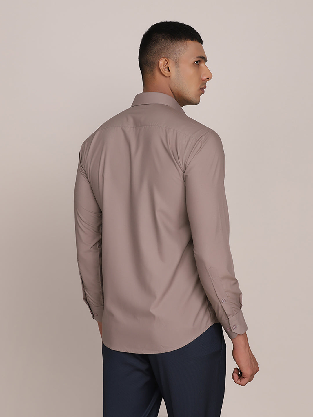 Men Brown Formal Solid Shirt - Tahvo India
