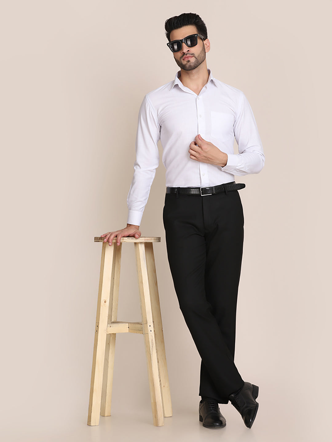Men White Formal Solid Shirt - Tahvo India