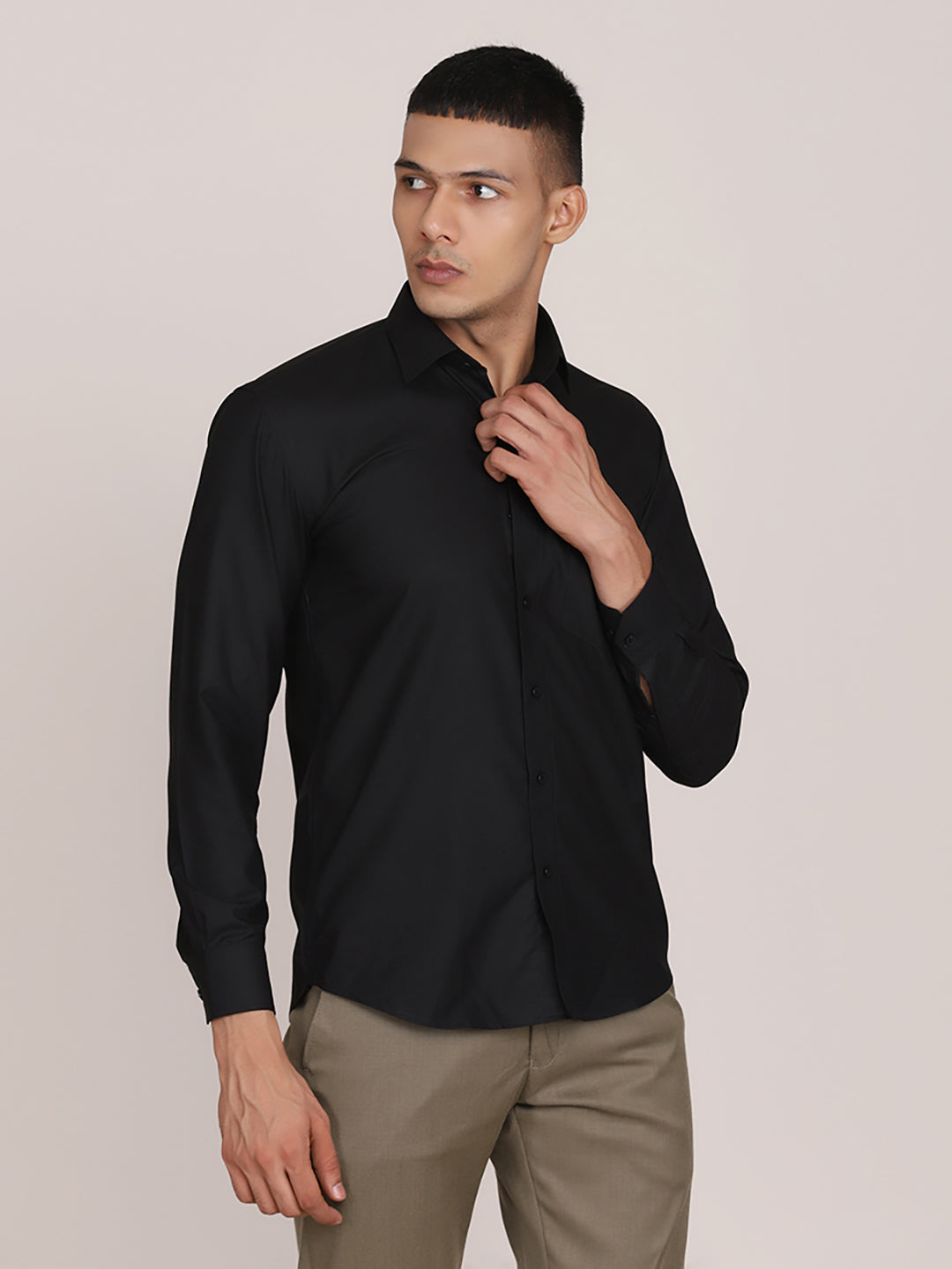 Men Black Formal Solid Shirt - Tahvo India