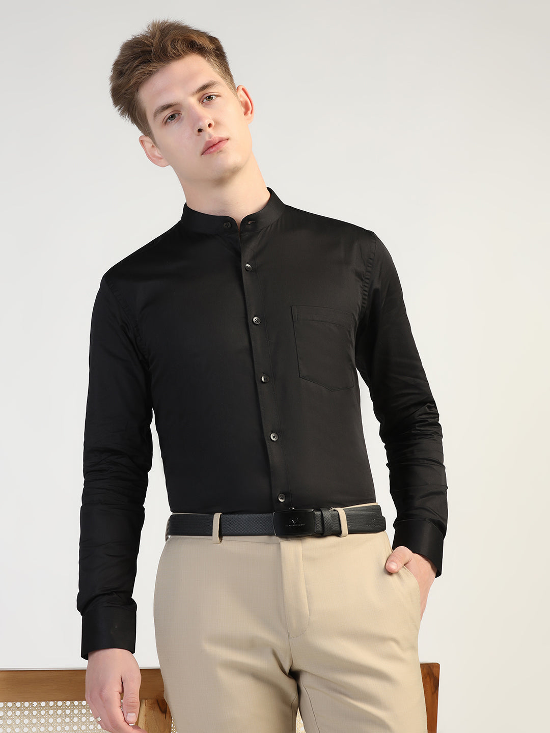 Mens Black Solid Shirt - Tahvo India
