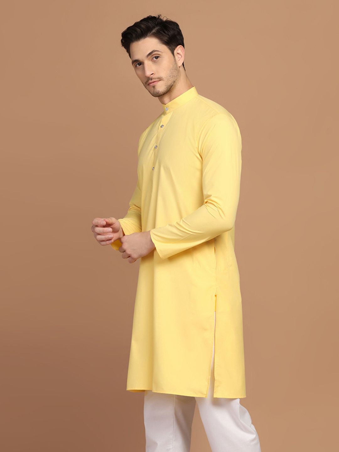 Men Yellow Solid Kurta - Tahvo India
