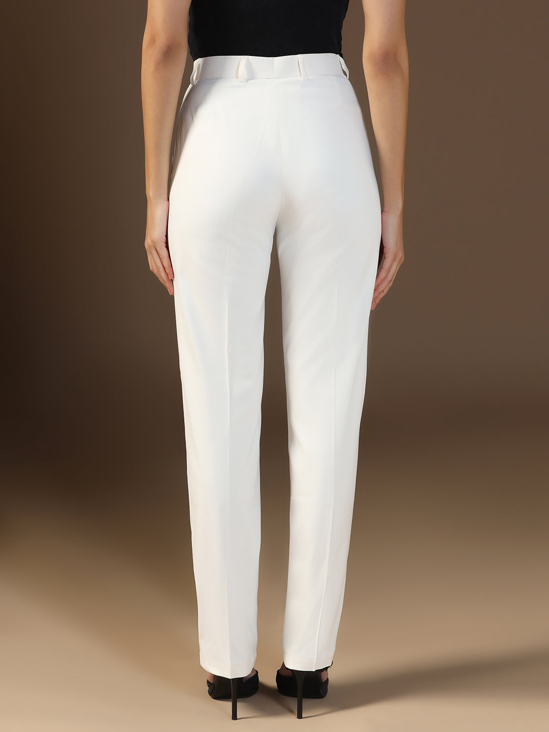 Women White Elasticated Waistband Trouser - Tahvo India