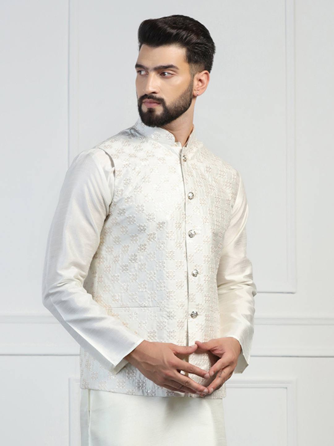 Men White Embroidered Jacket - Tahvo India