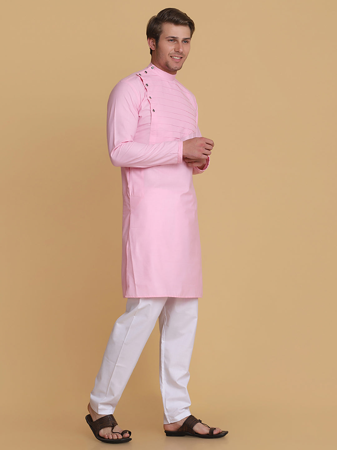 Men Pink solid Kurta - Tahvo India