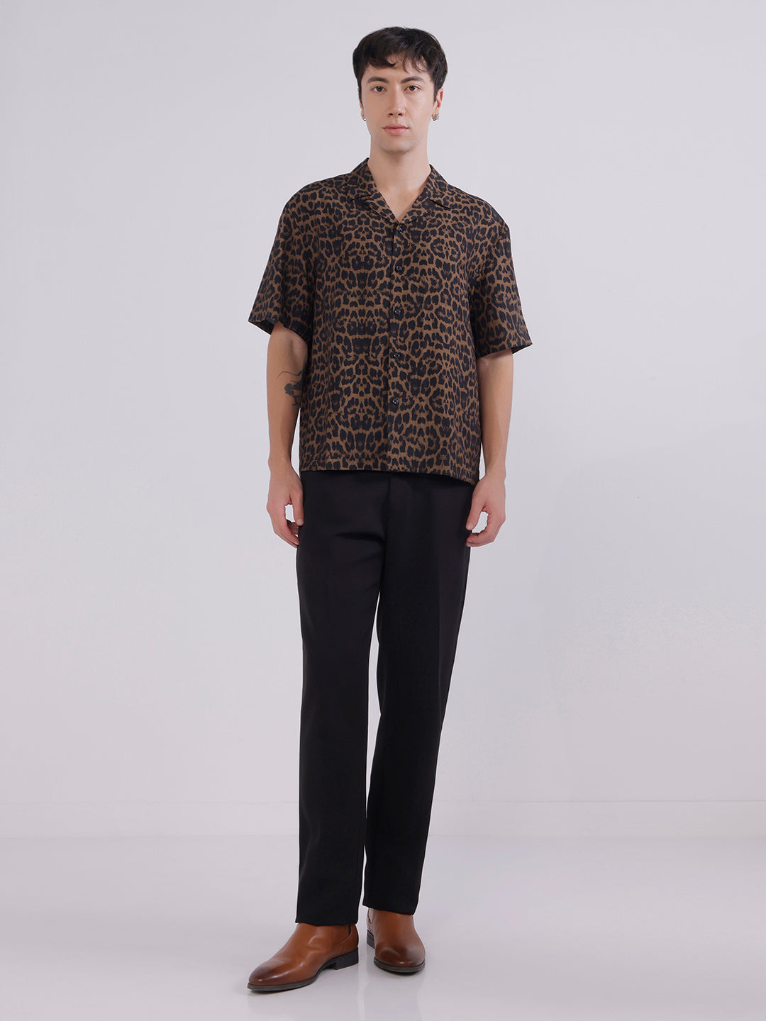 Men Black wide leg trousers