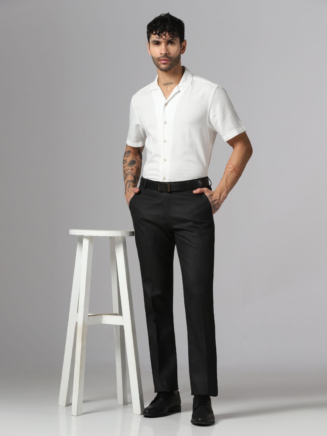 Men Dark Grey Linen Trousers - Tahvo India