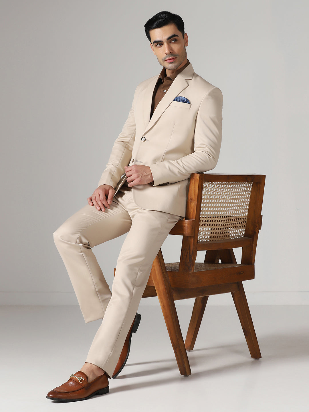 Men Beige Notched Lapel Suit