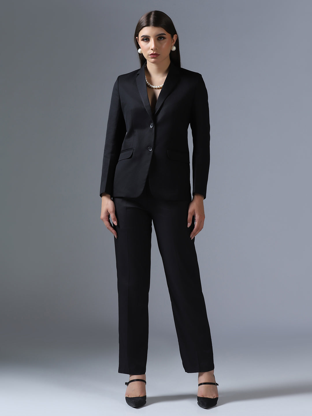 Women Black Notched Lapel Blazer - Tahvo India