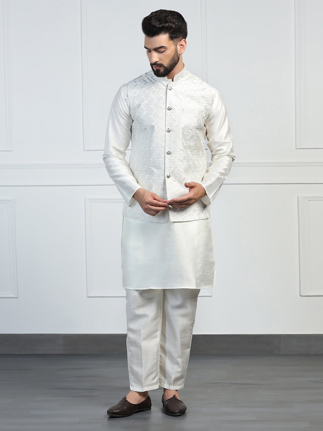 Men Embroidered Jacket With Kurta Pyjama - Tahvo India