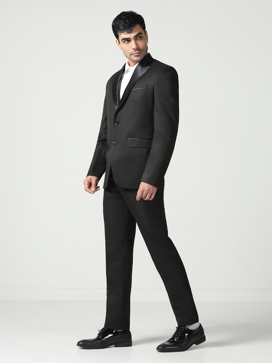 Men Black Peak Lapel Collar Tuxedo Suit