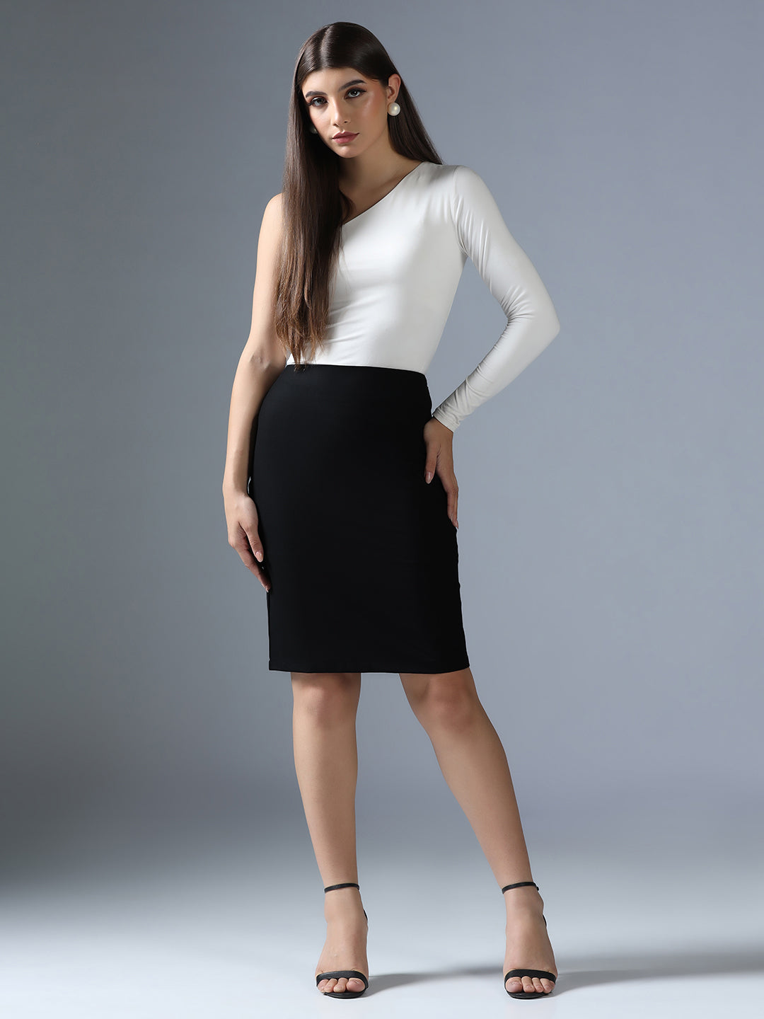 Women Black Pencil Skirt - Tahvo India