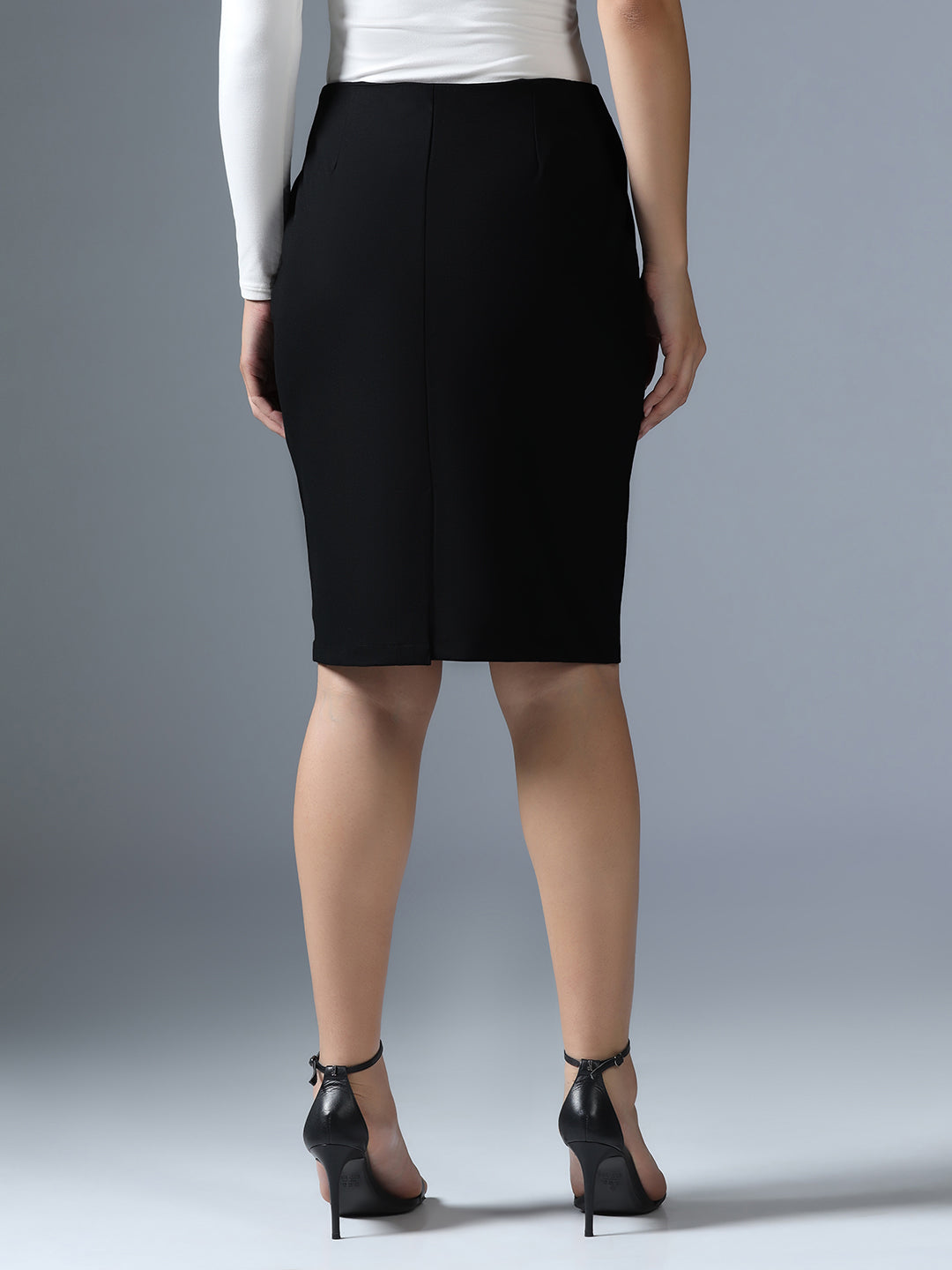 Women Black Pencil Skirt - Tahvo India