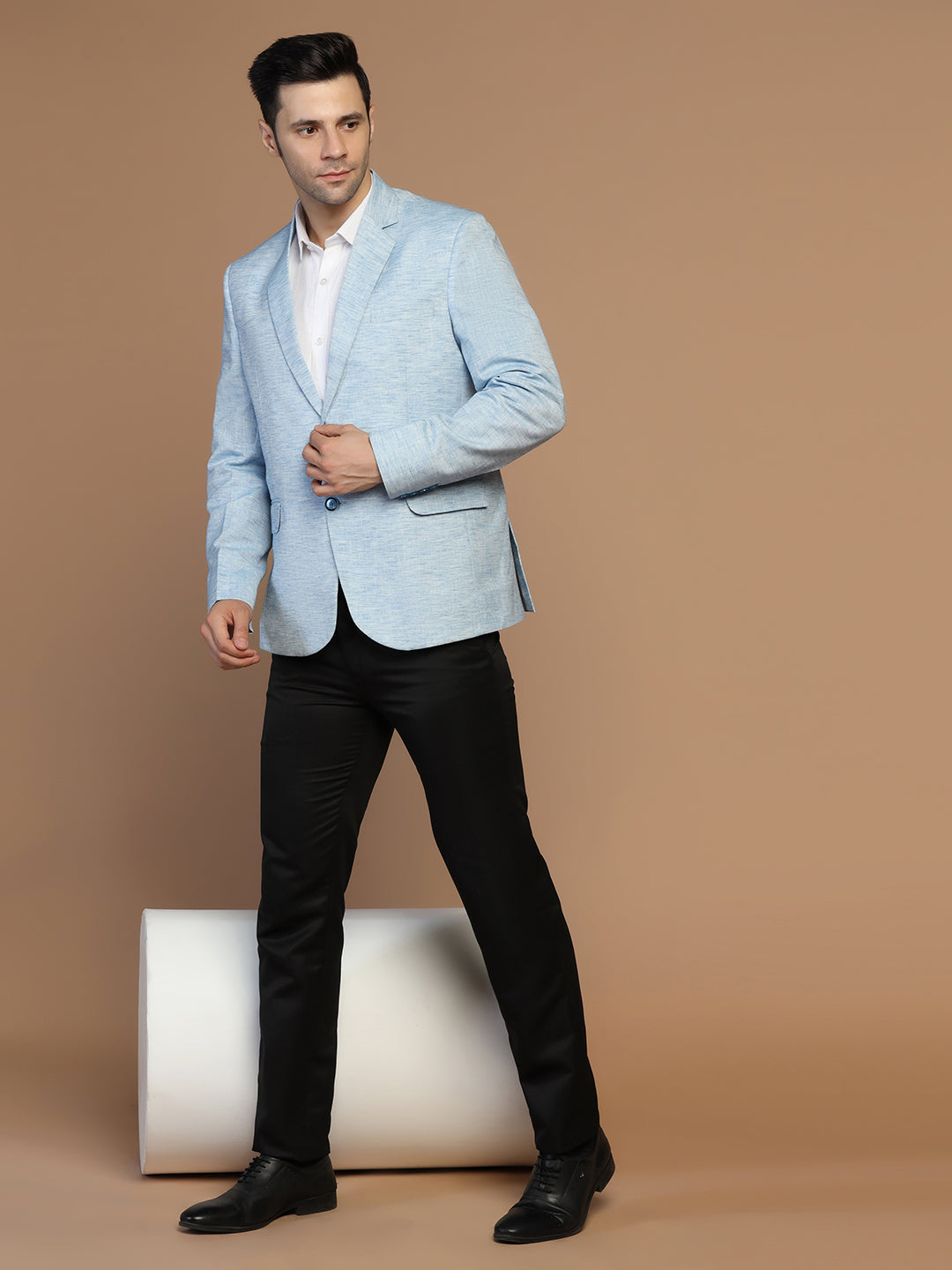 Men Blue Linen Blazer - Tahvo India
