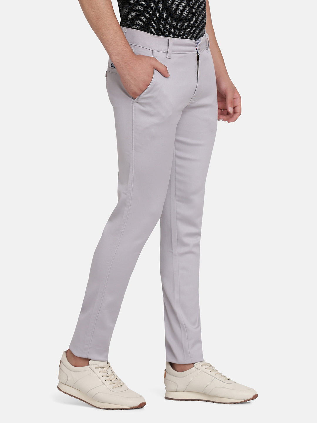 Men Grey Chinos - Tahvo India