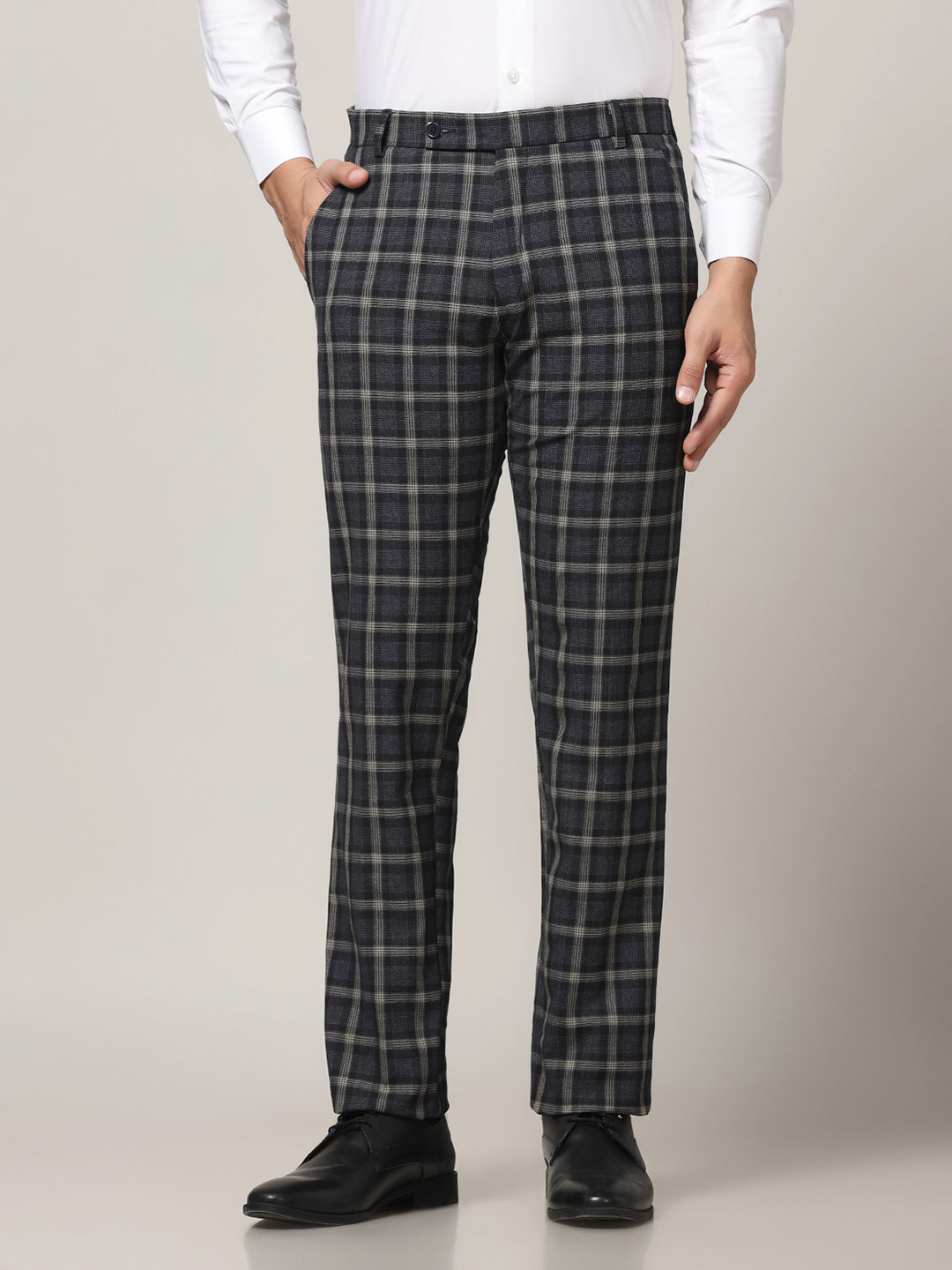Men Blue Checked Solid Formal Trousers - Tahvo India