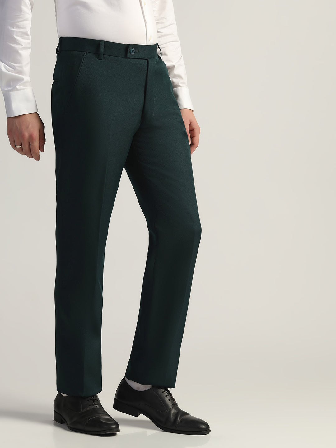 Mens Green Trousers - Tahvo India