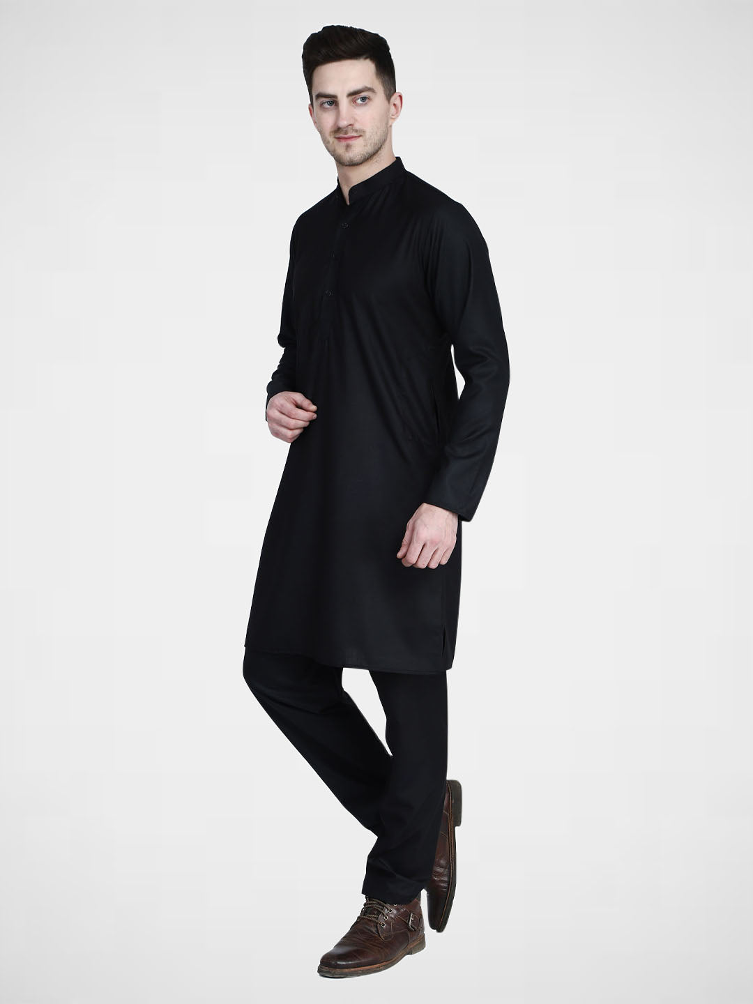 Men Plain Black Kurta Set - Tahvo India