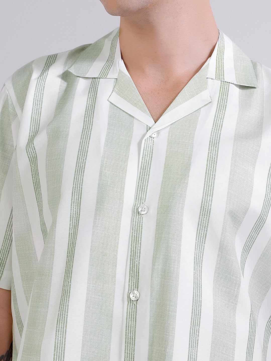 Men green stripes casual shirt