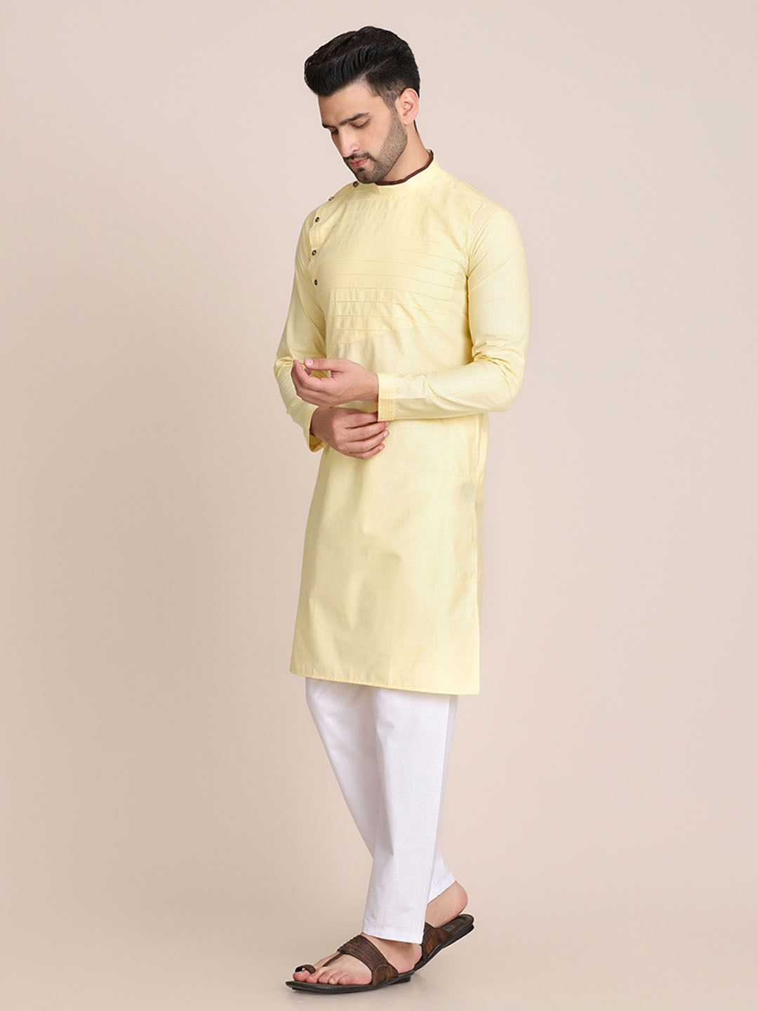 Men Yellow Solid Kurta - Tahvo India