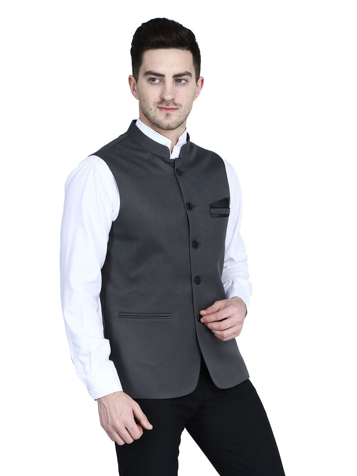 Men Grey Solid Nehru Jacket With Hanky - Tahvo India