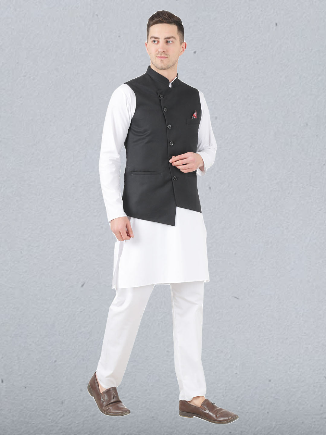 Men Kurta Set With Black Jacket - Tahvo India