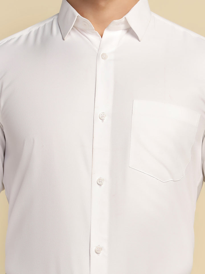 Men White Textured Shirt - Tahvo India