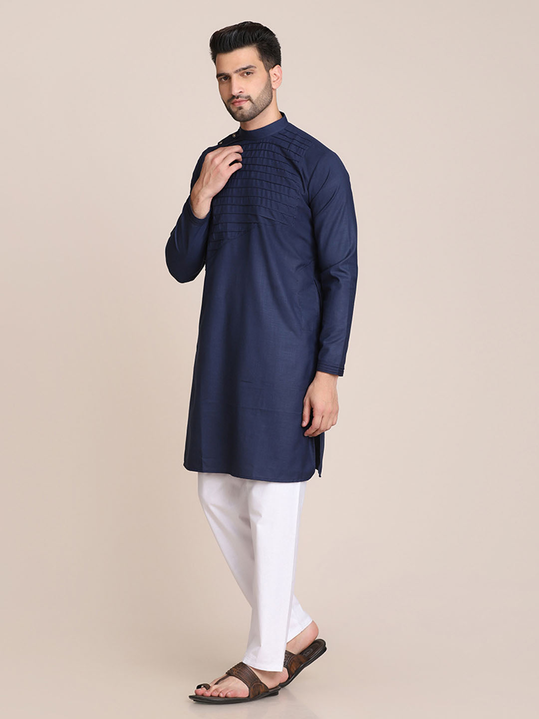 Men Navy Blue solid Kurta - Tahvo India
