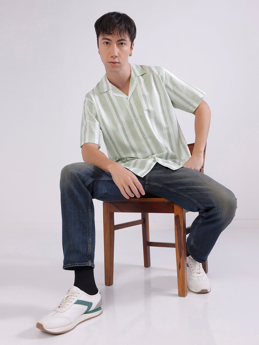 Men green stripes casual shirt