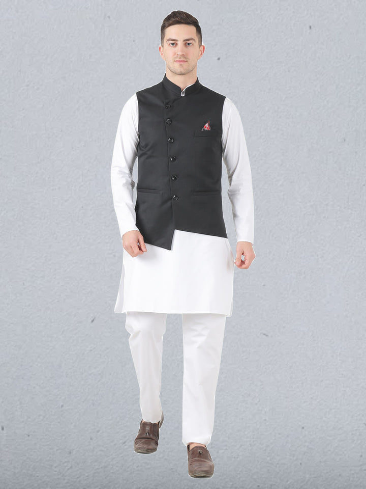 Men Kurta Set With Black Jacket - Tahvo India