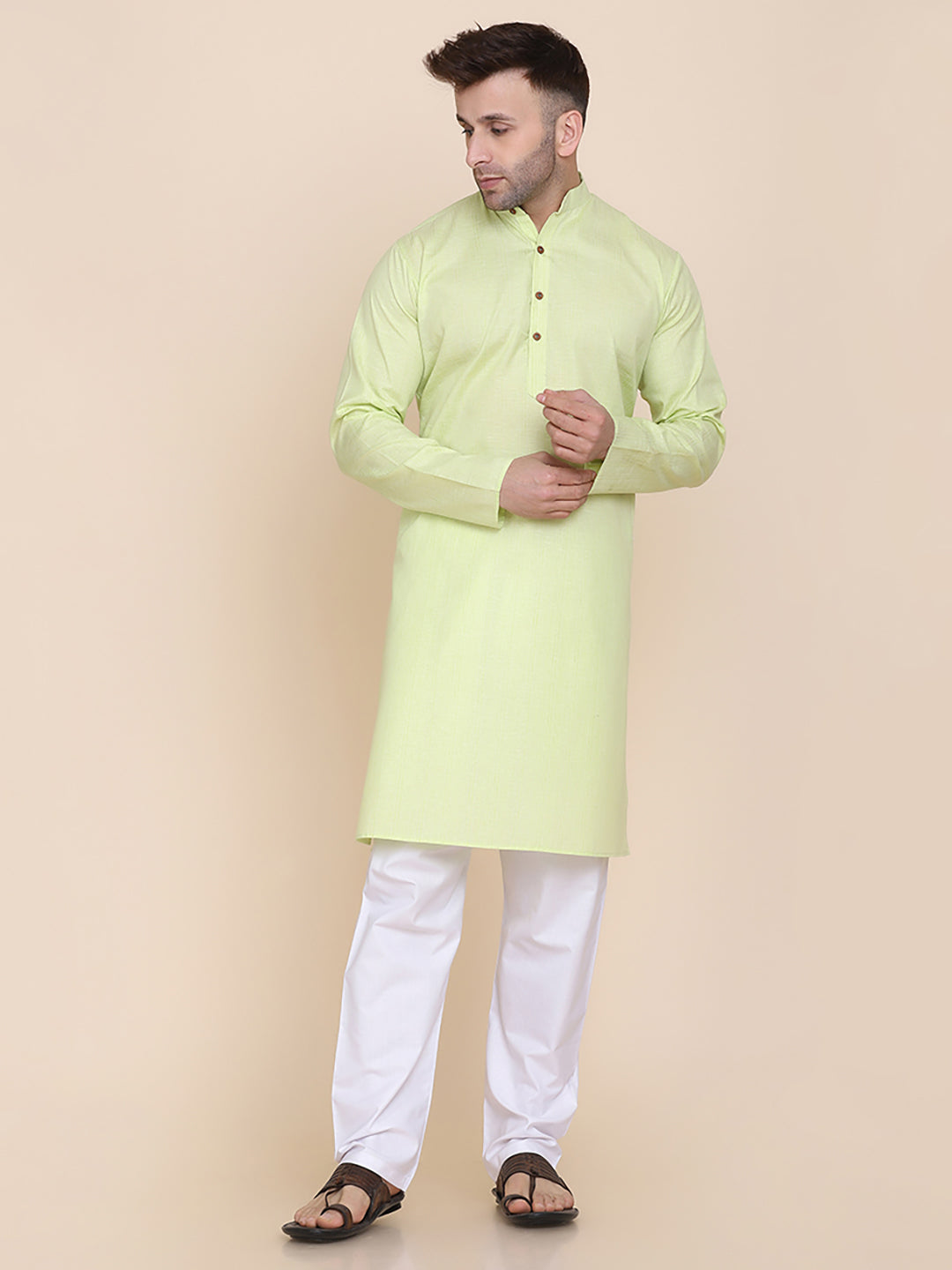 Men Green Solid Kurta - Tahvo India