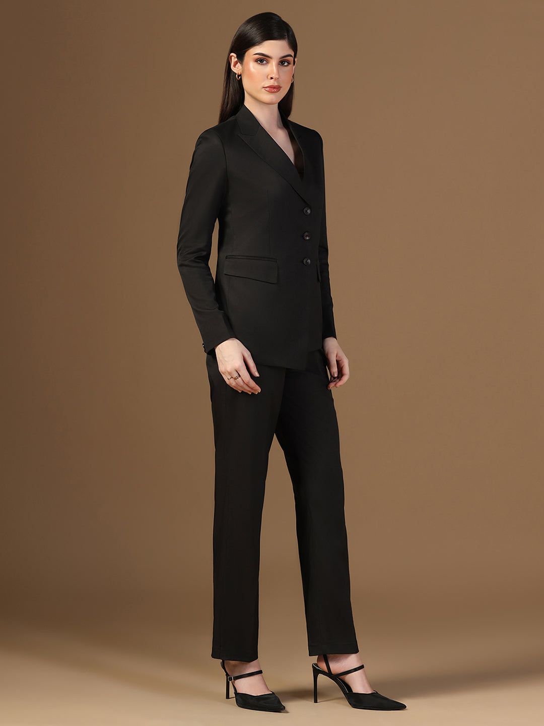 Women Black Blazer And Trousers Suit Set - Tahvo India
