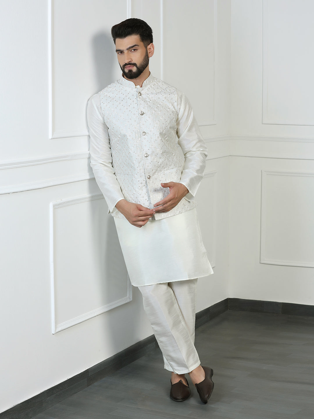 Men White Embroidered Jacket