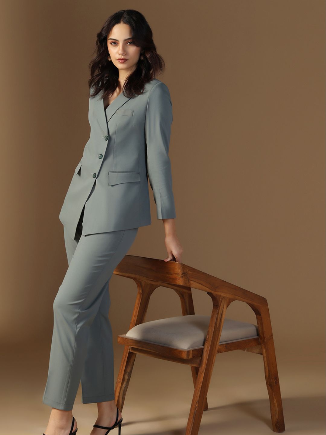 Women Green Blazer and Trousers Suit Set