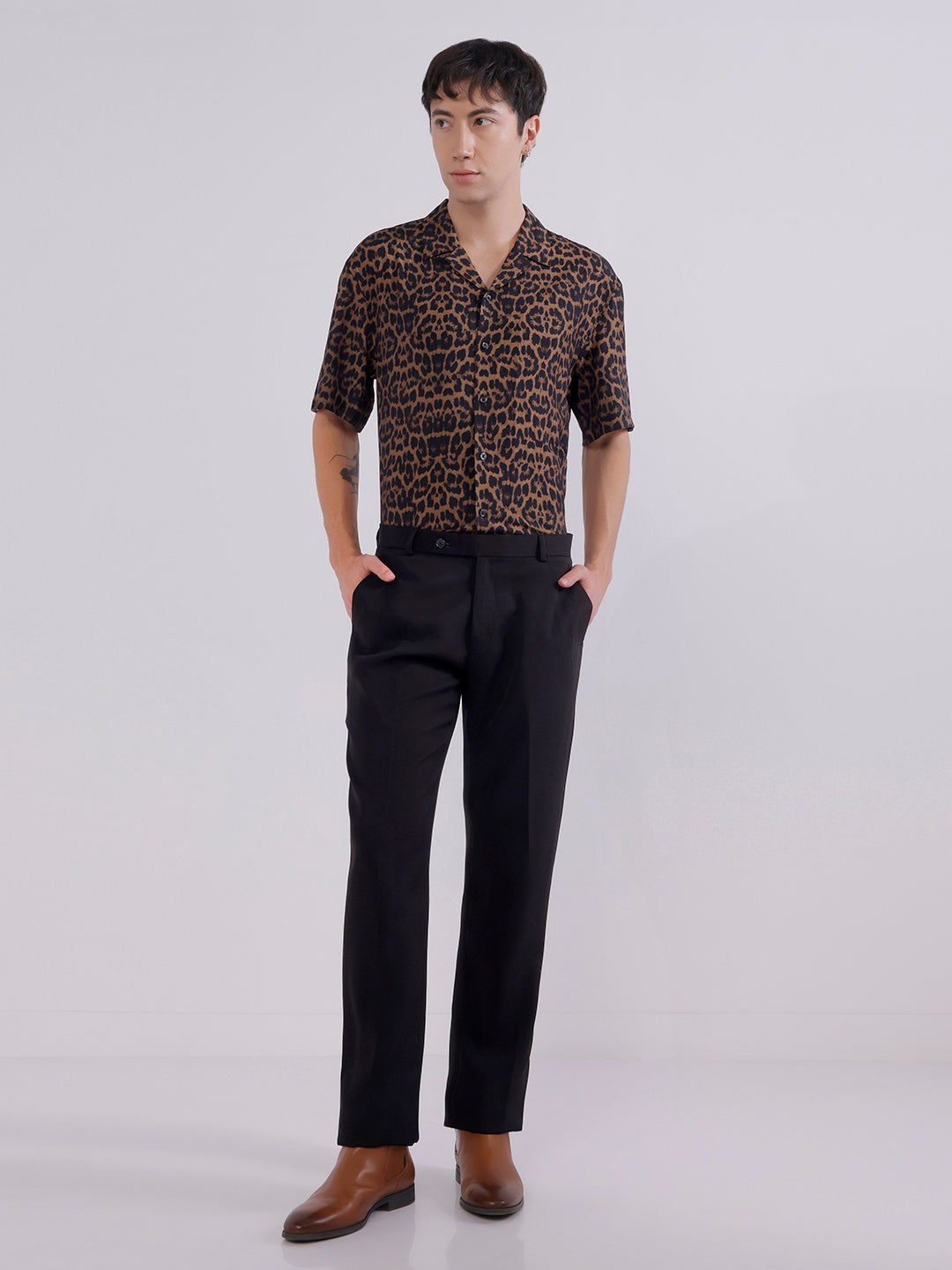 Men Black wide leg trousers