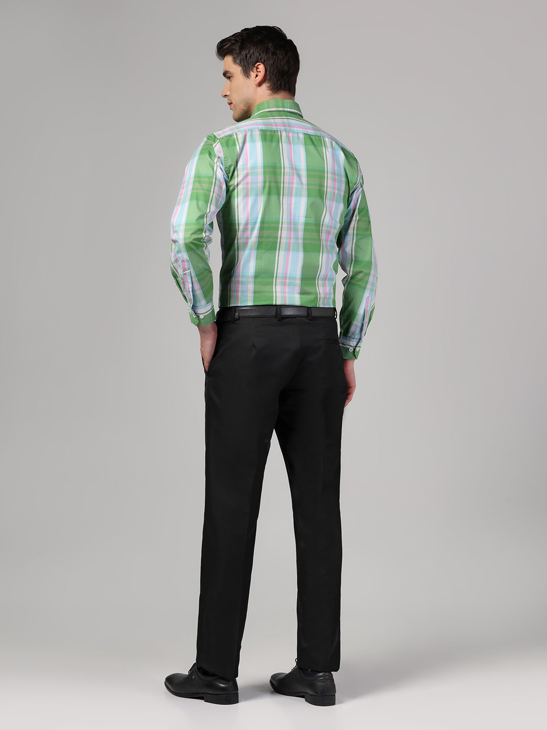 Men Green Check Shirt & Trousers Set - Tahvo India