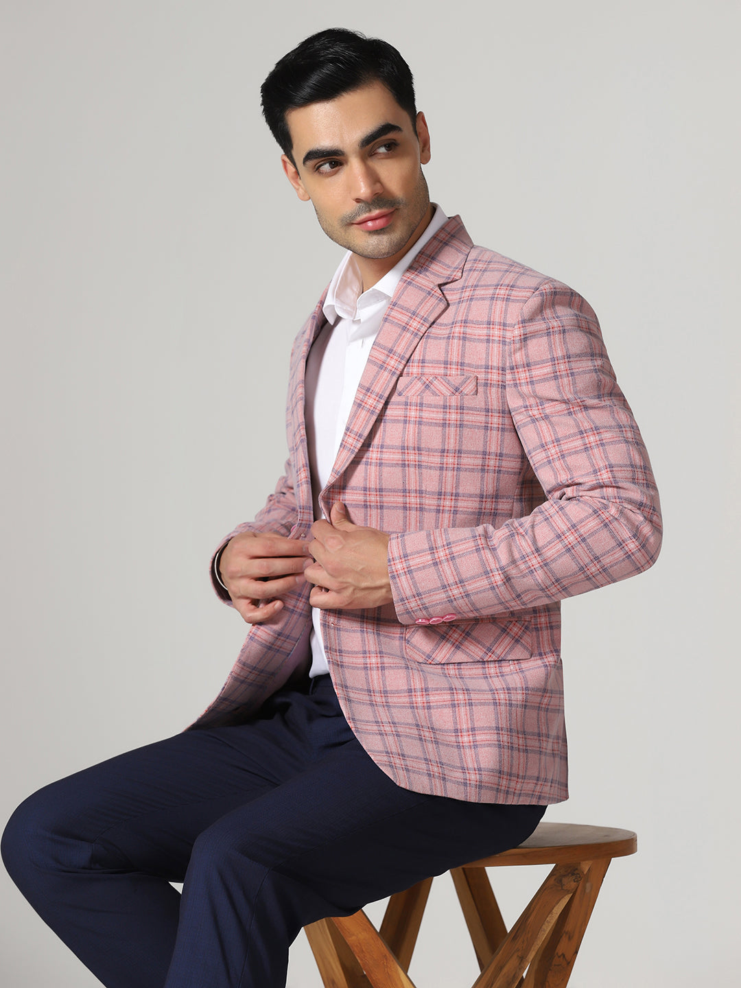 Men Dark Grey Notched Lapel Blazer - Tahvo India