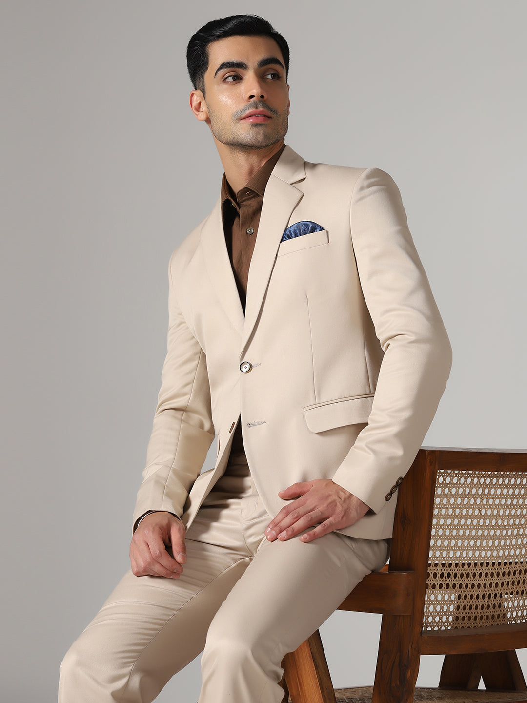 Men Beige Notched Lapel Suit