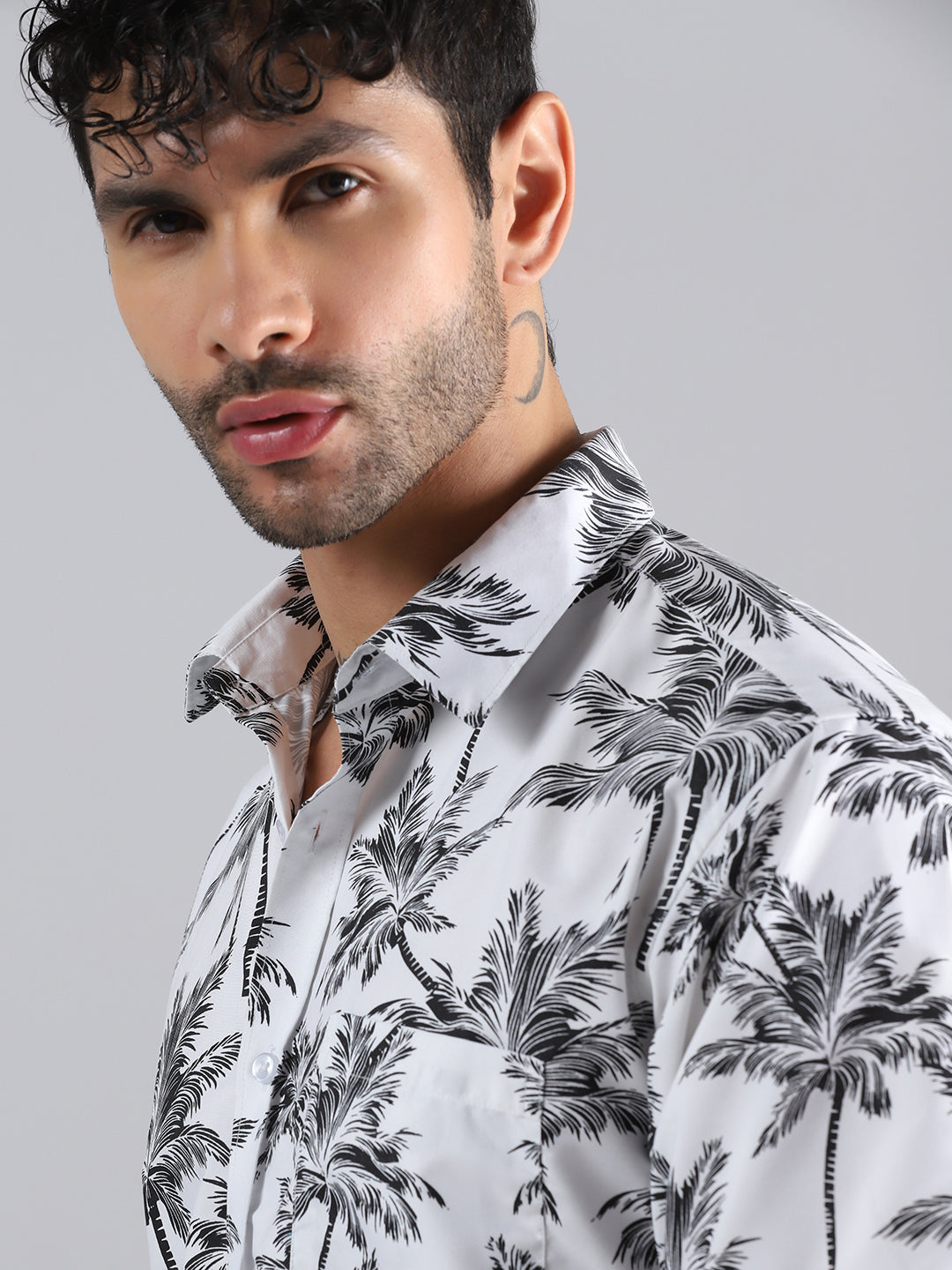 White Hawaiian Printed Half Sleeve Shirt