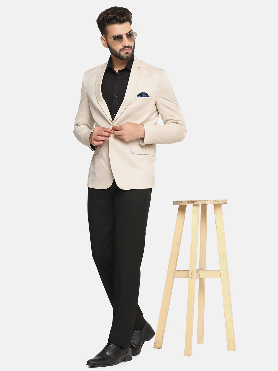 Men Beige Notched Lapel Blazer - Tahvo India