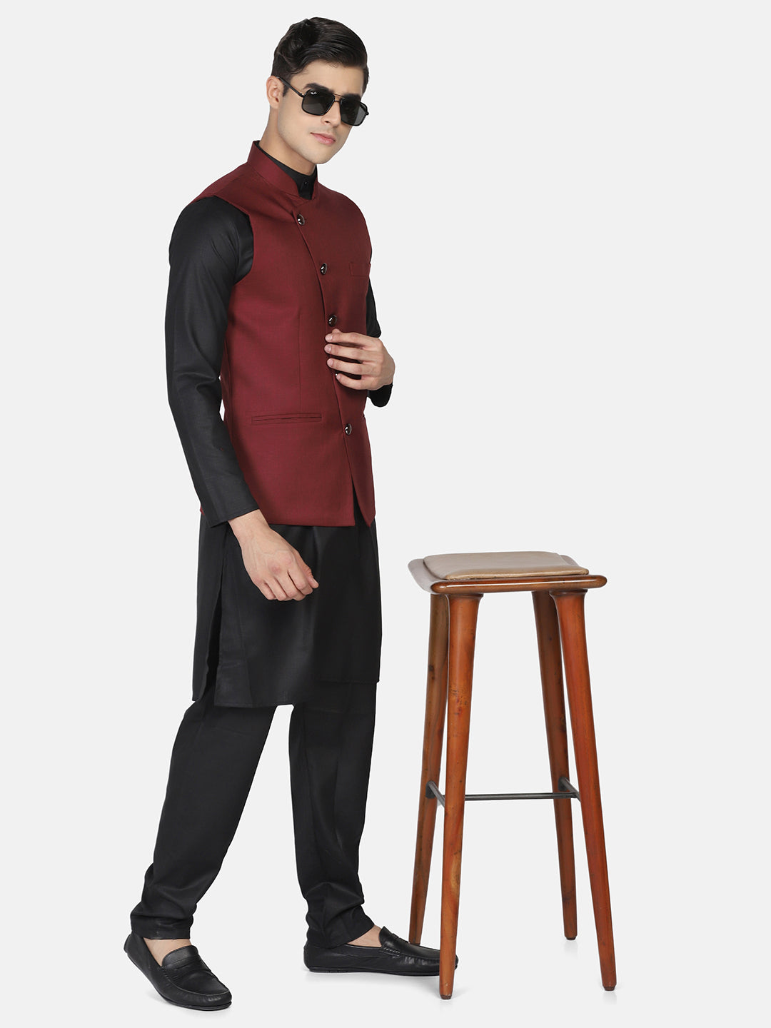Men Kurta Set With Jacket - Tahvo India