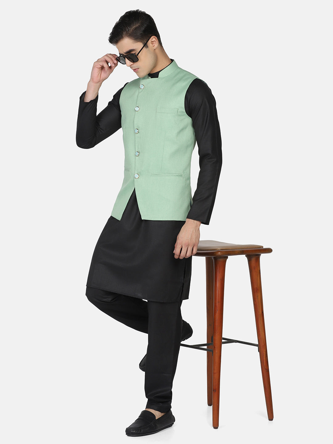 Men Kurta Set With Jacket - Tahvo India