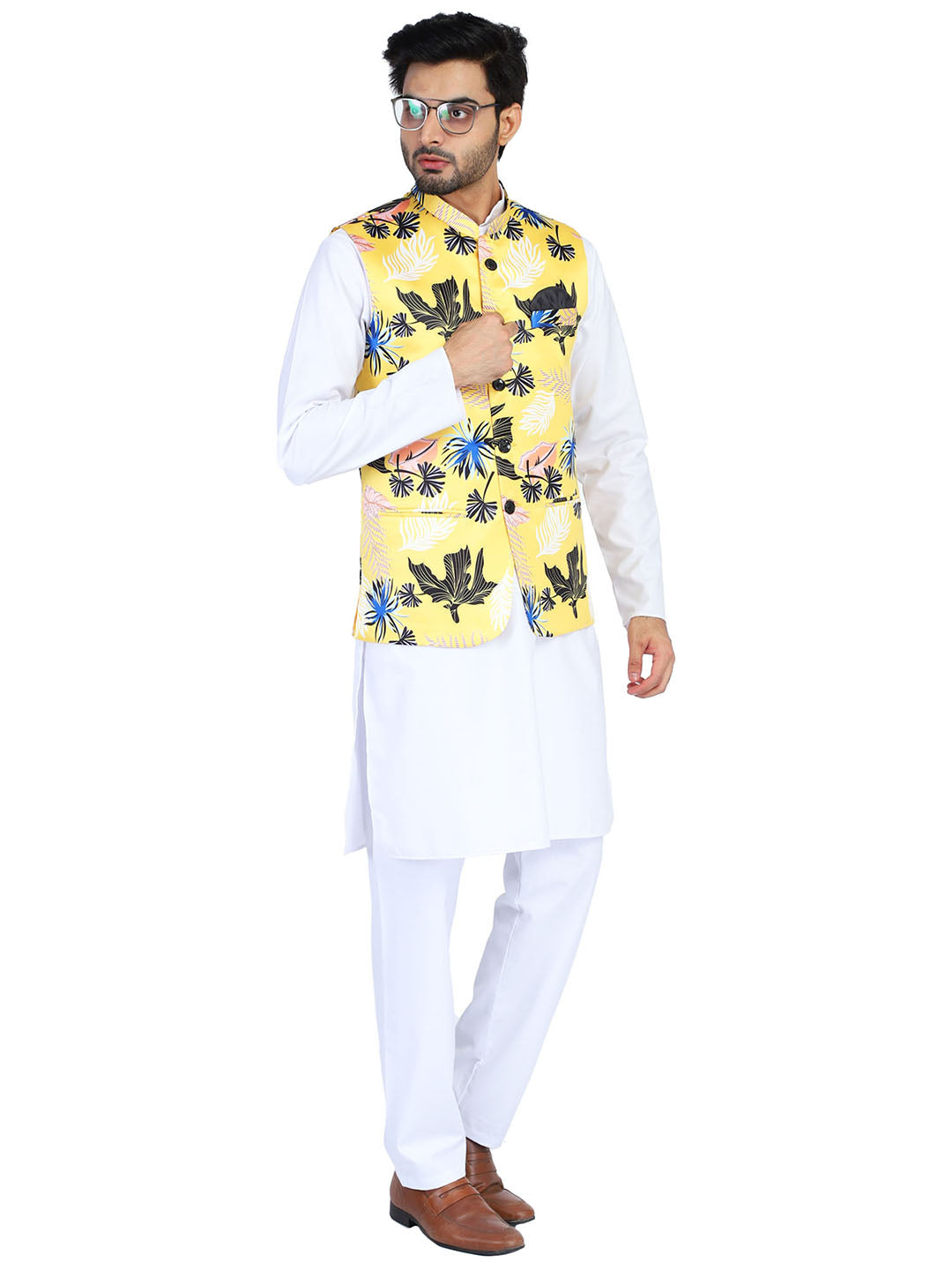 Men Kurta Set With Jacket - Tahvo India