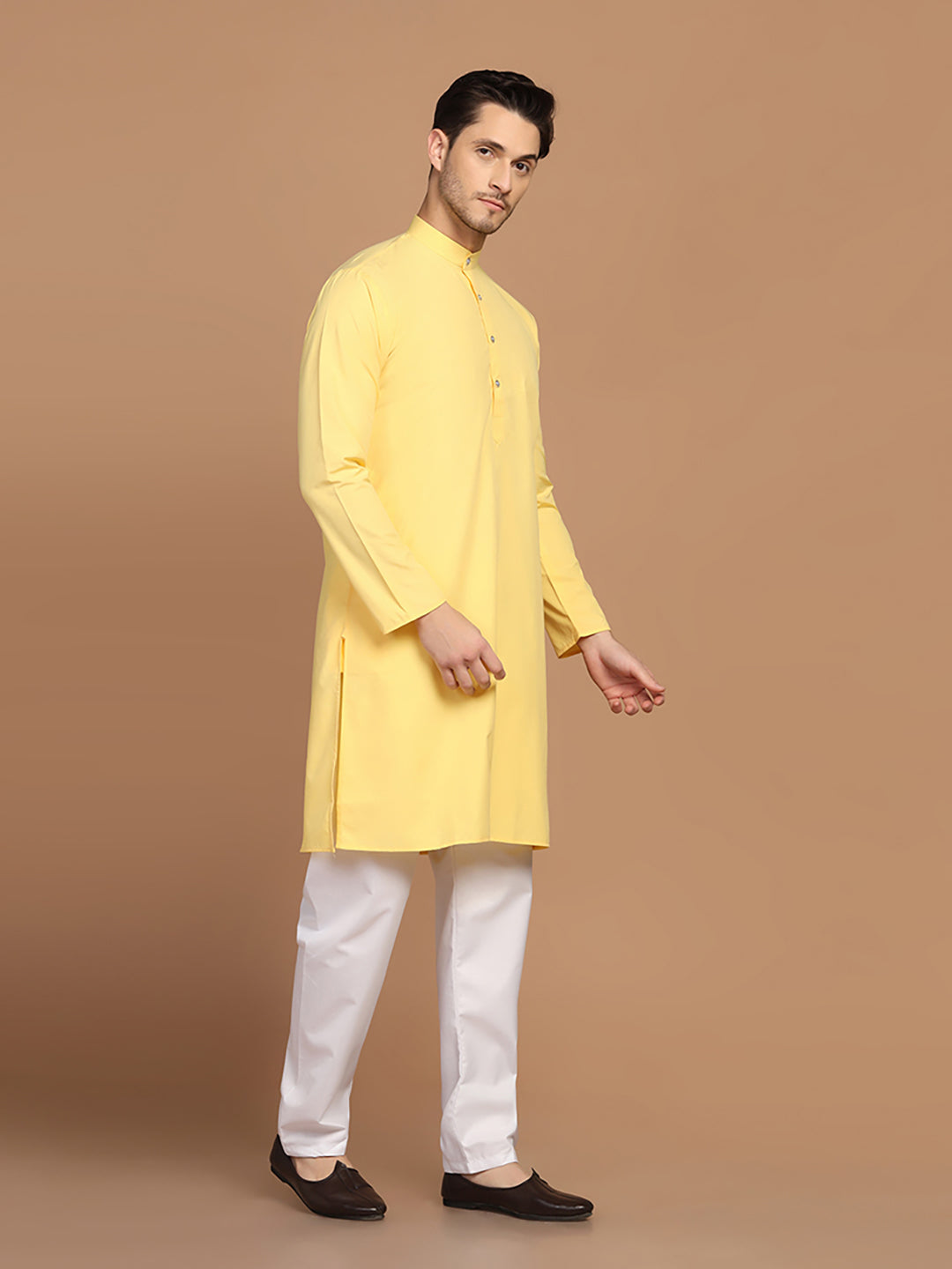 Men Solid Yellow Kurta Set - Tahvo India