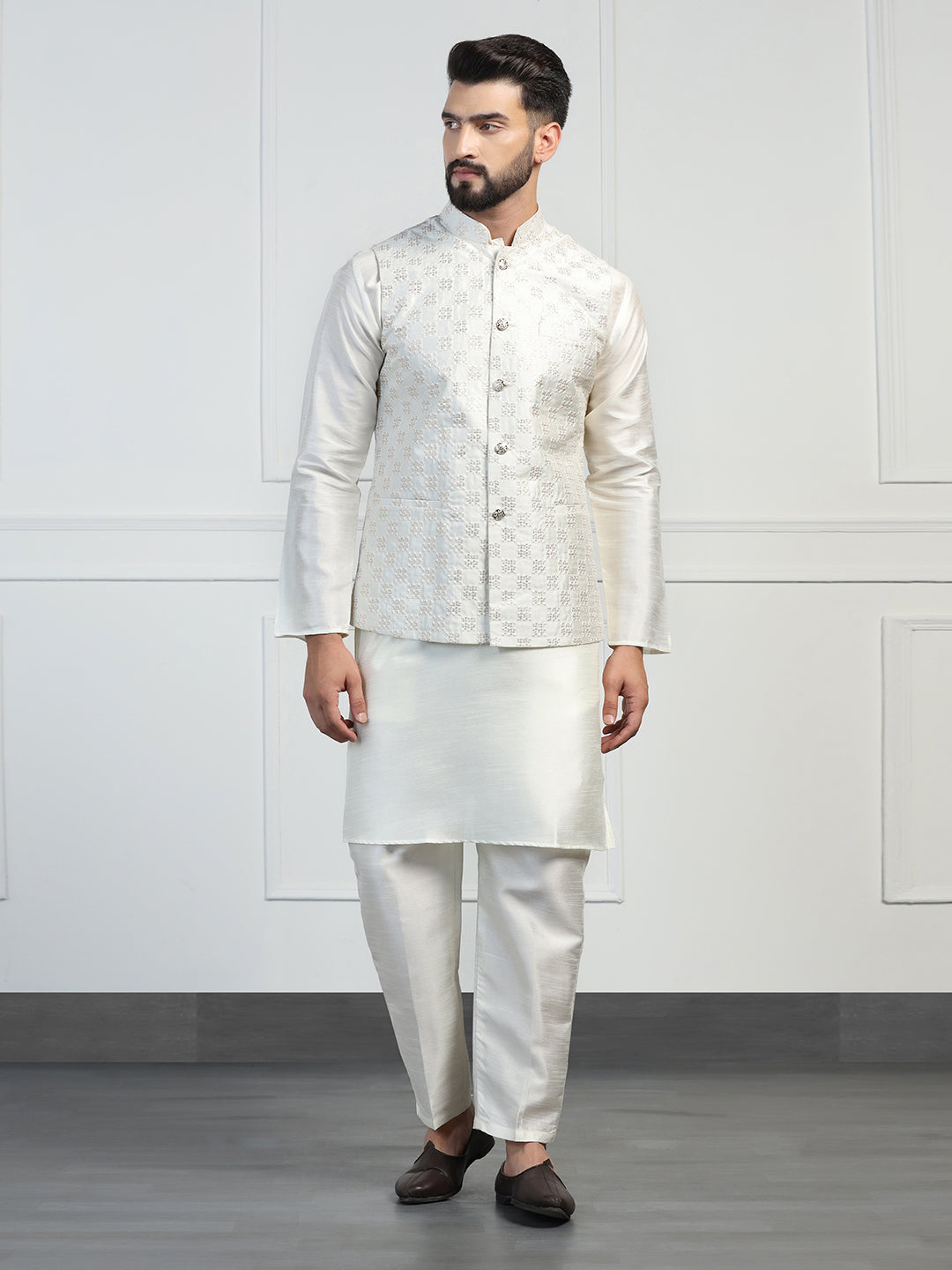 Men Embroidered Jacket With Kurta Pyjama - Tahvo India