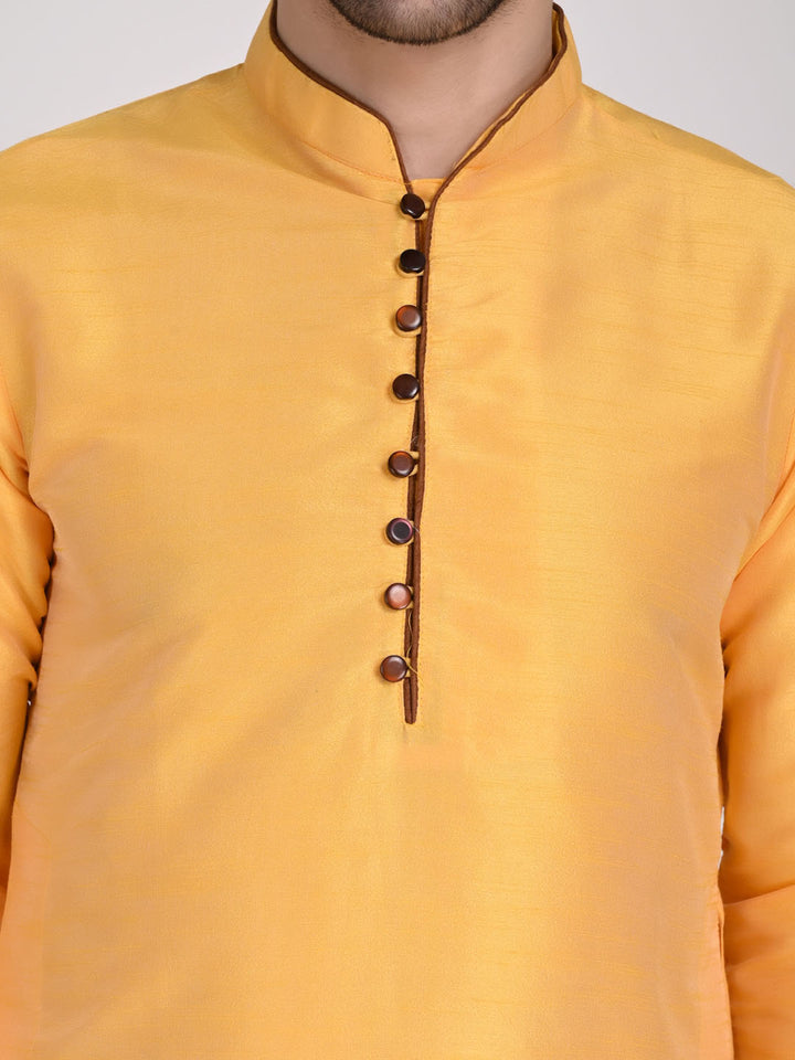 Men Silk Kurta With Churidar Pyjama - Tahvo India